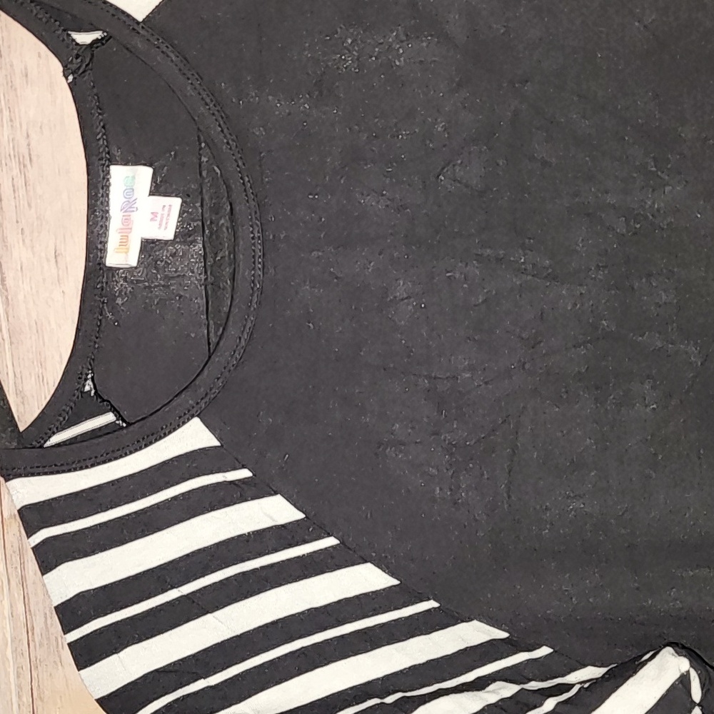 Lularoe Randy Top - Picture 2 of 3
